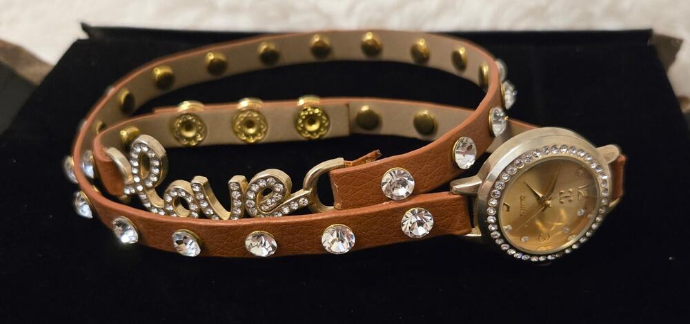 Vintage Y2K Charming Charlie Tan and Gold Rhinestone 'Love' Wrap Watch